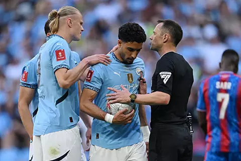 روني عن ترك هالاند ركلة الجزاء لمرموش: ربما كانت فكرة التسديد صعبة عليه